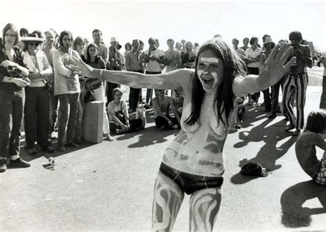 hippie goddesses|25 Pictures of Hippies from the 1960’s That Prove That.